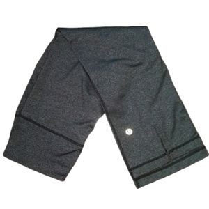 LULULEMON Capri Dark Grey Leggings
